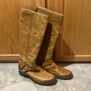 Frye Women’s Leather boots size 8
